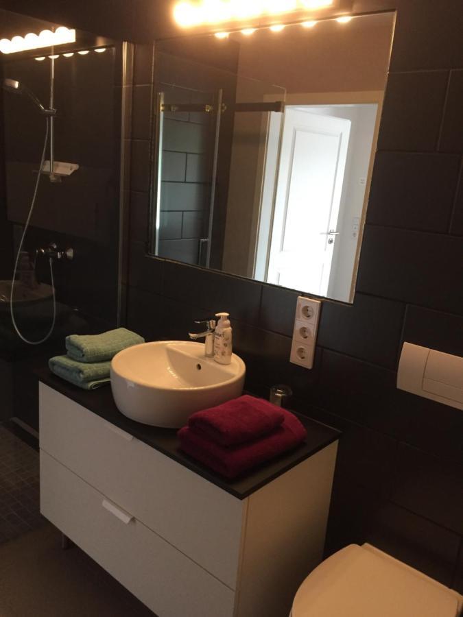 Familienfreundliche Ferienwohnung Am See ซึมเมอร์ดา ภายนอก รูปภาพ
