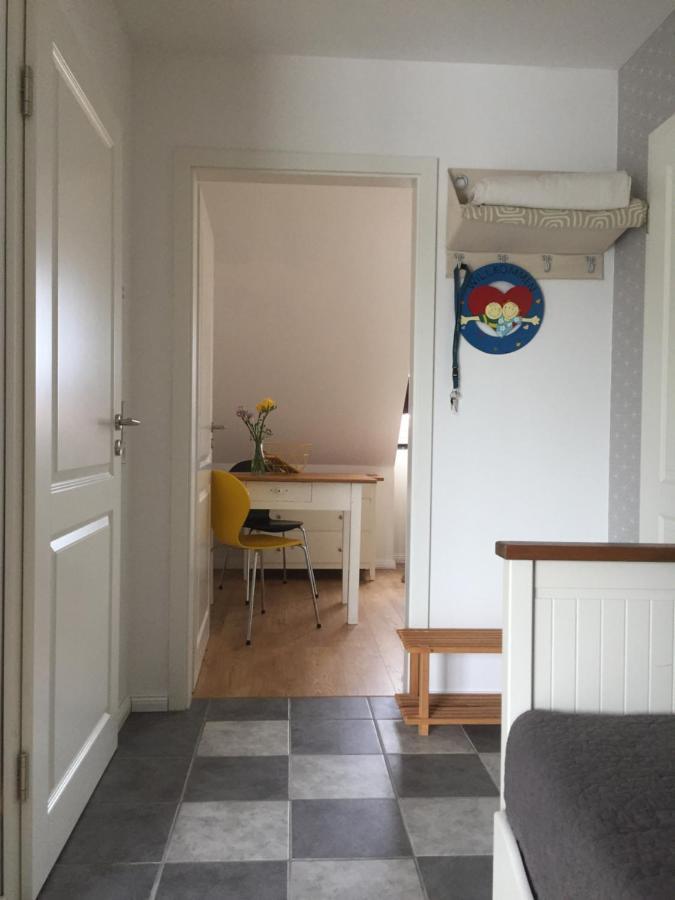 Familienfreundliche Ferienwohnung Am See ซึมเมอร์ดา ภายนอก รูปภาพ