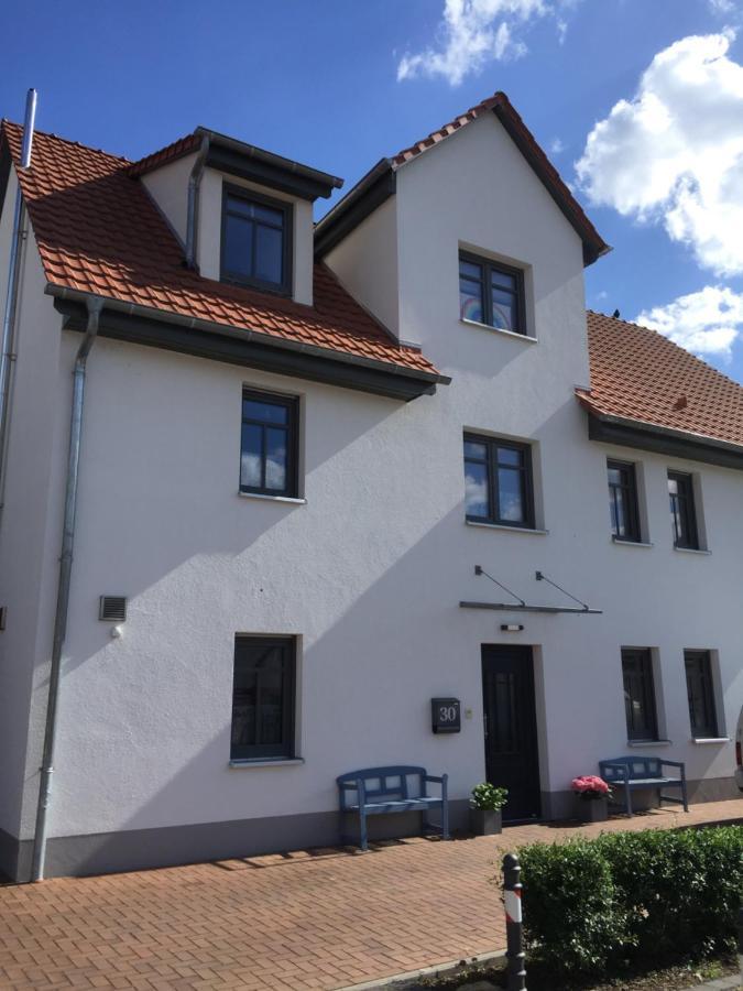 Familienfreundliche Ferienwohnung Am See ซึมเมอร์ดา ภายนอก รูปภาพ